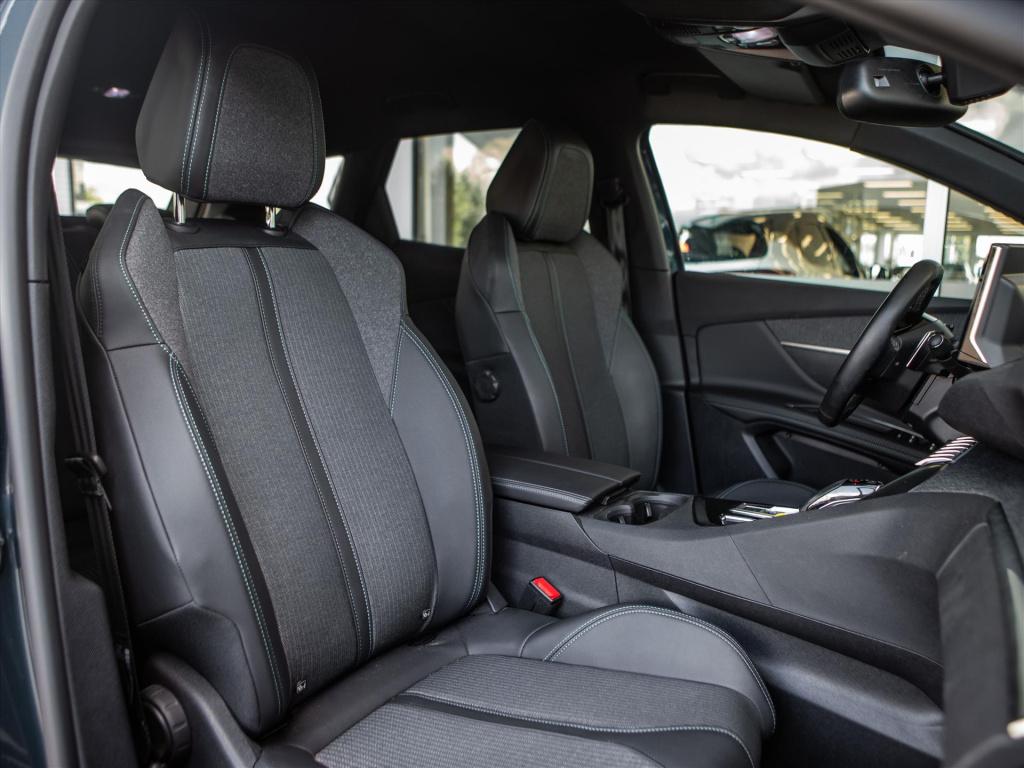 Peugeot 3008 1.2 puretech 130pk allure automaat | apple carplay | android a