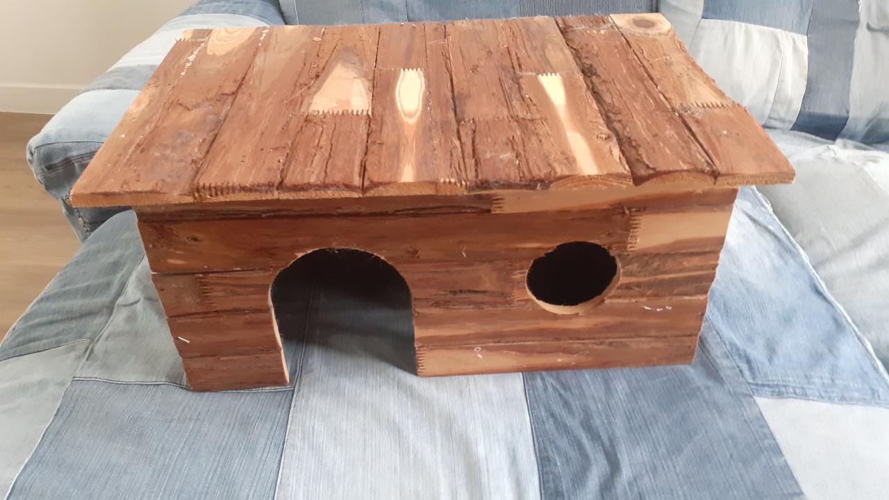 Houten caviahuis