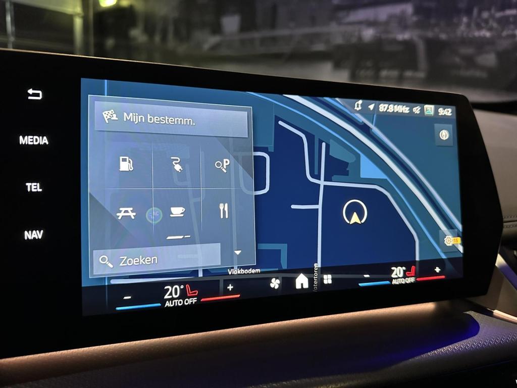 BMW X1 xdrive30e m-pakket *pano*hud*360camera*driveasspro*