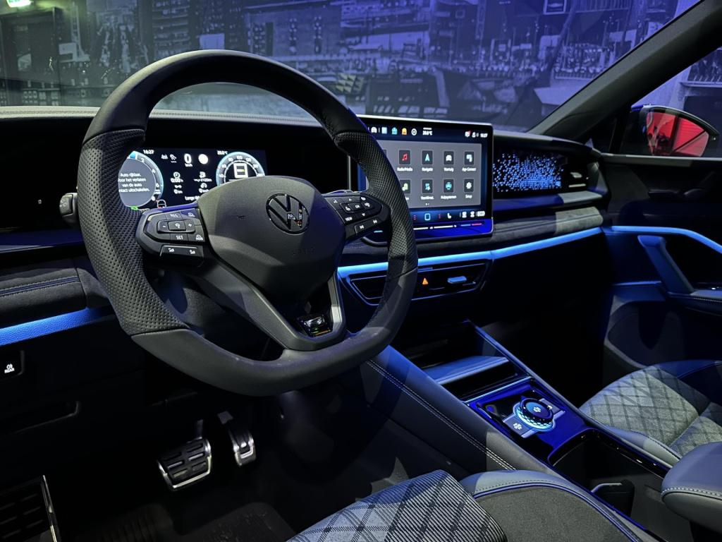 Volkswagen Tayron 1.5 etsi r-line edition 272pk *pano*sfeerverlichting*came