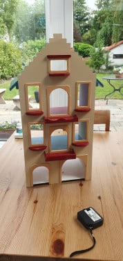 Poppenhuis 62cm hoog