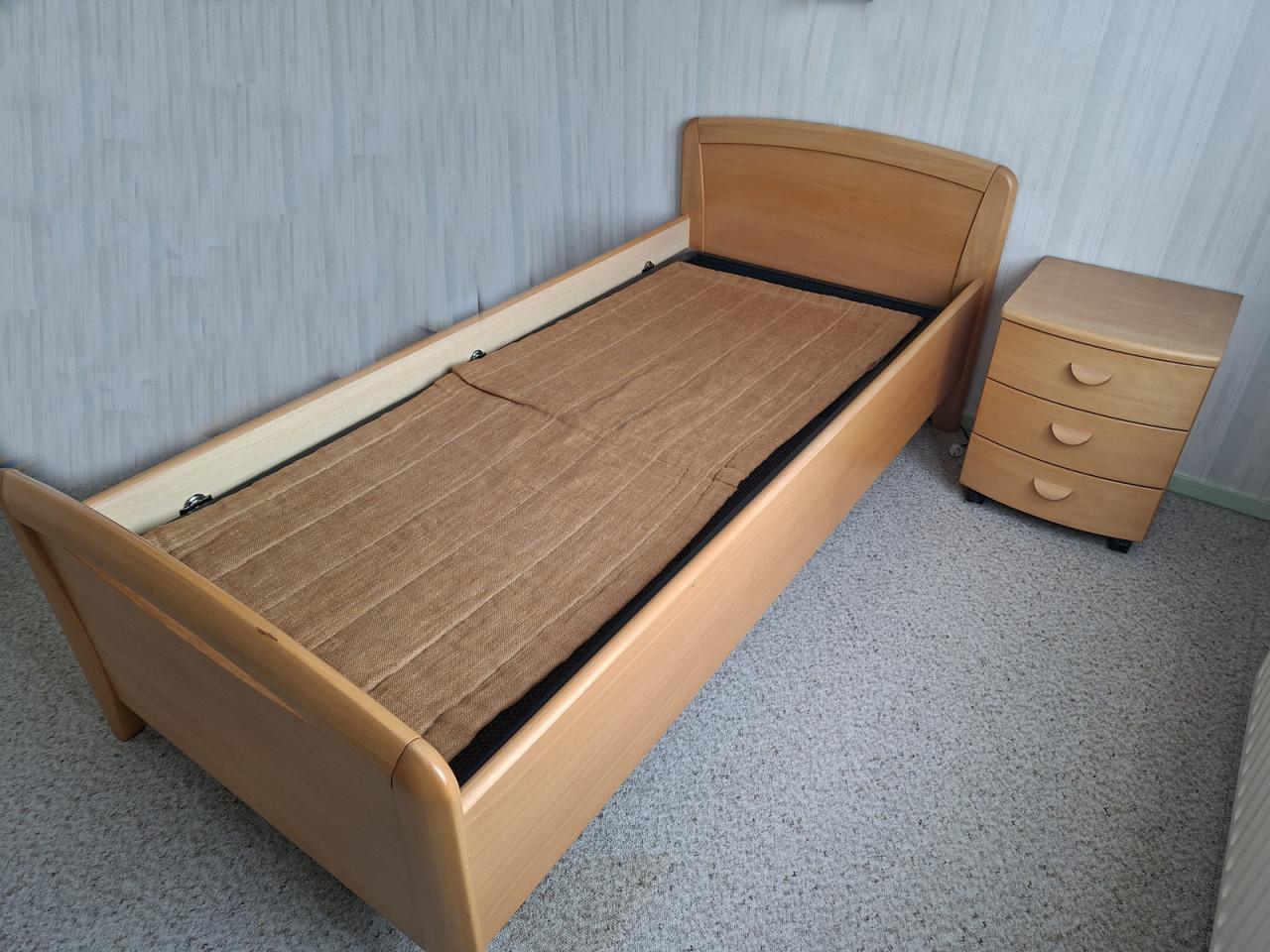 1 Persoons (senioren) bed 90 x 200 met Auping spiraalbodem