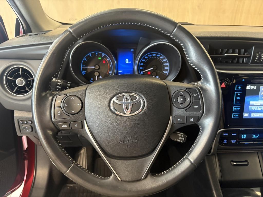 Toyota Auris 1.2t energy plus | trekhaak |