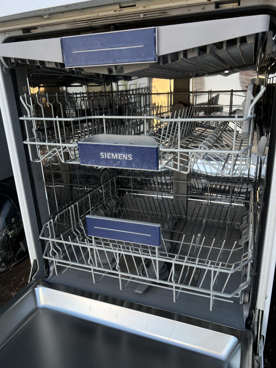 Siemens iQ300 vrijstaand Vaatwasser met besteklade als nieuw