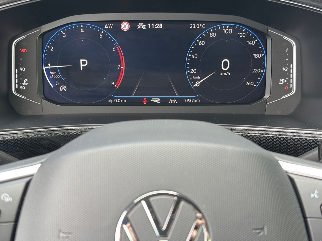 Volkswagen T-cross 1.0 tsi dsg r-line | iq light | dode hoek | keyless | vi