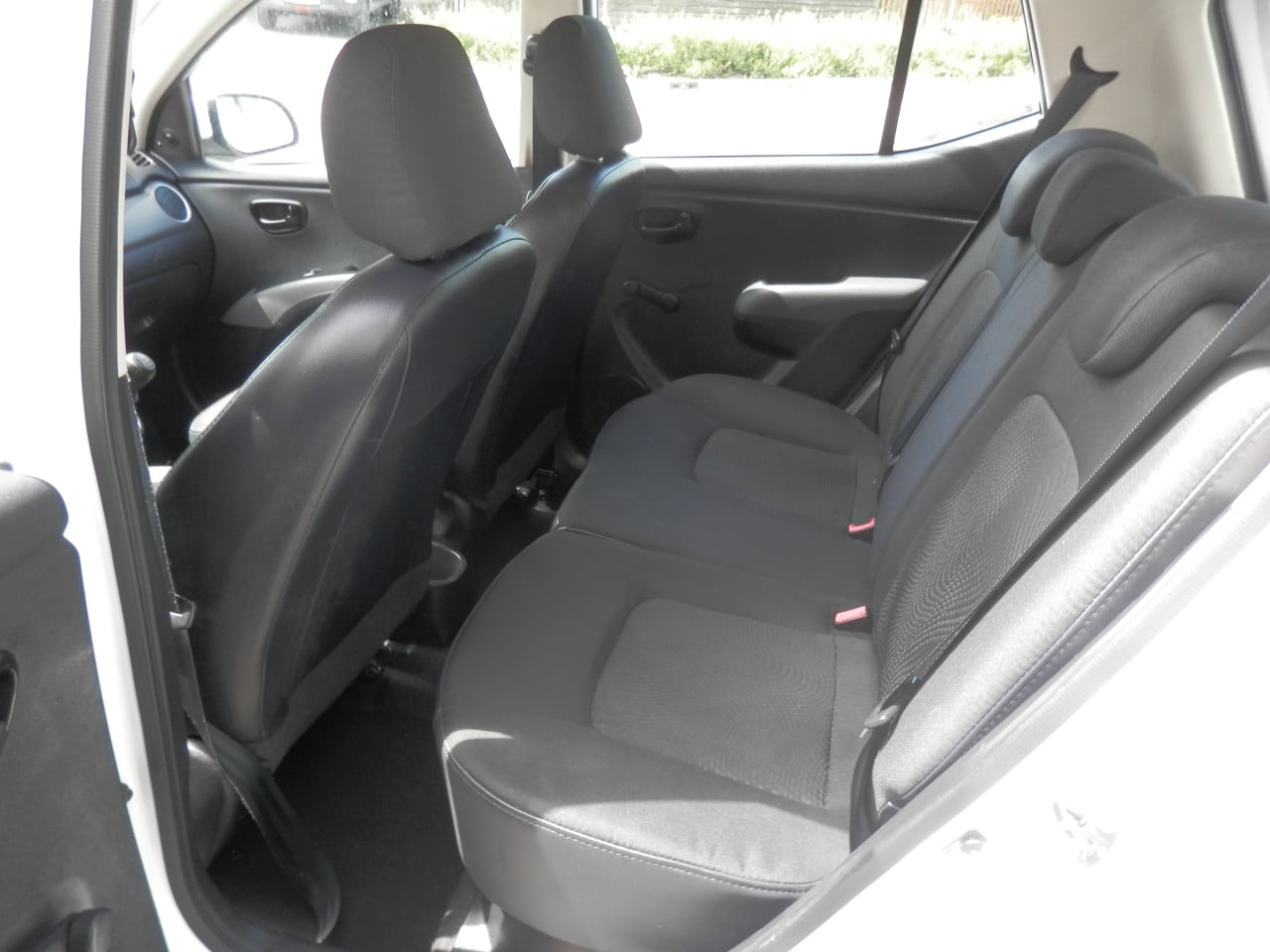 Auto Garant Biedt Aan: Hyundai I 10 Drive Cool