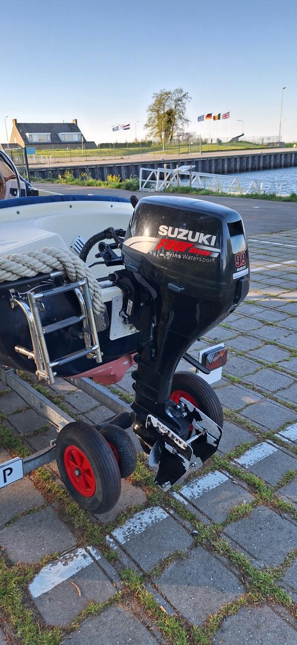 Corsiva 490 classic met motor en trailer