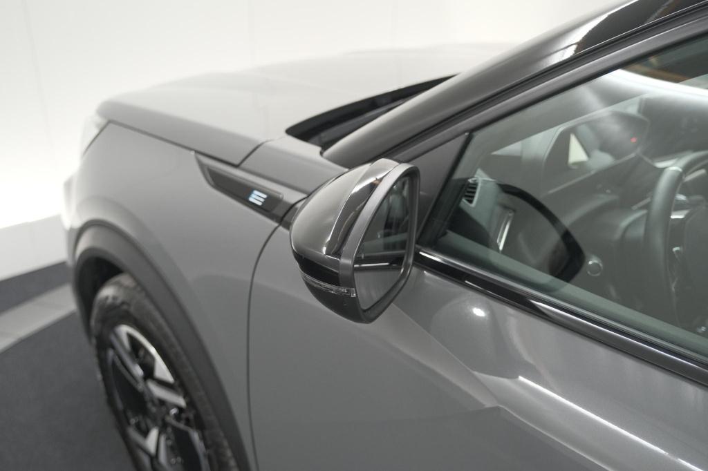 Peugeot E-2008 ev gt 50 kwh | 11 kw laadfunctie | 360 camera | dodehoekdete