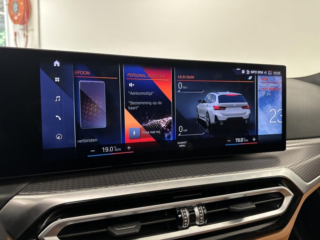 BMW 3-serie touring 330e xdrive | cognac bekleding | panoramadak | head-up-