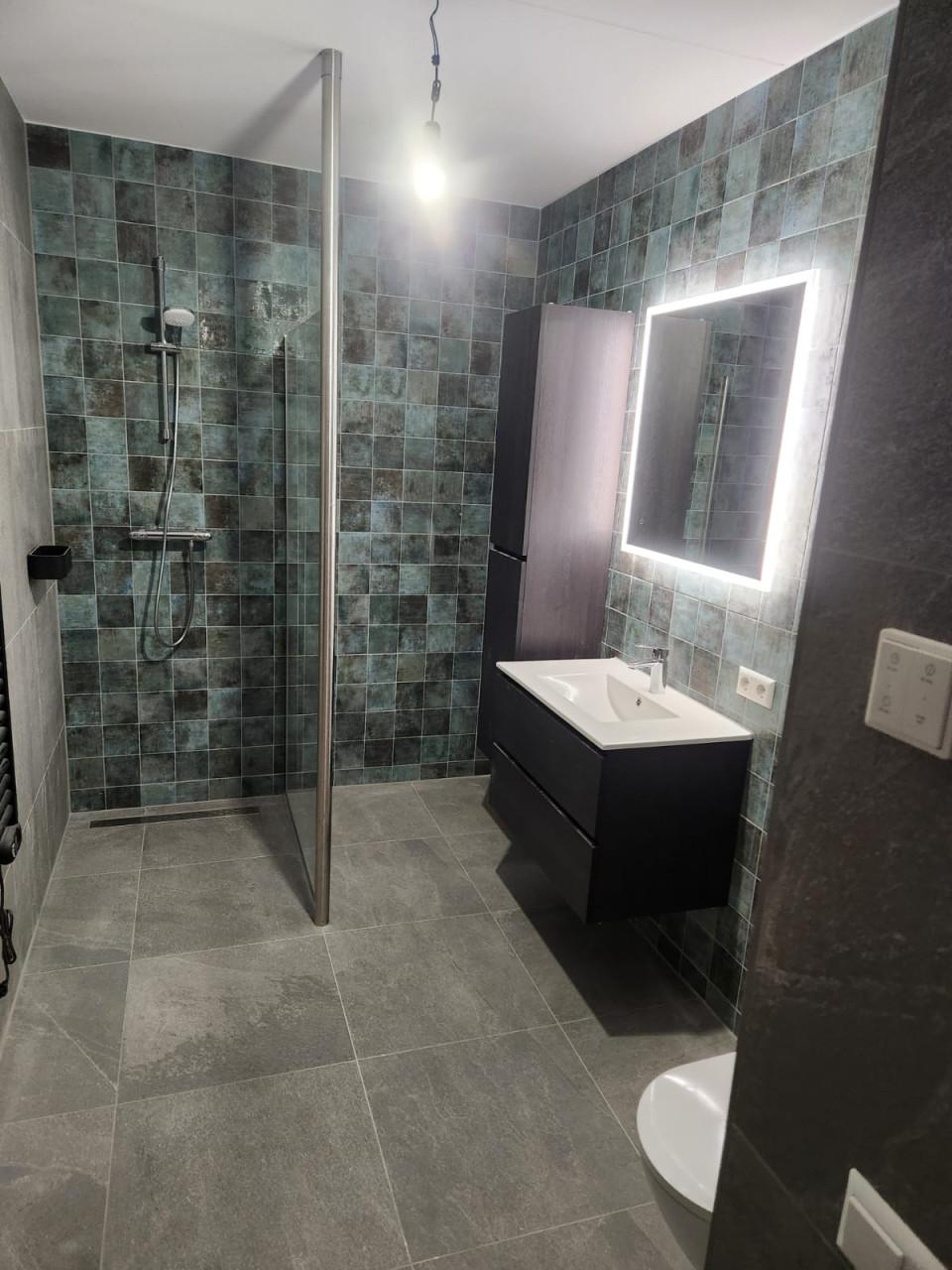 Tegelzetter nodig? Bel/app: 06 21937244 of Mail: jvbtegelzetter@gmail.com