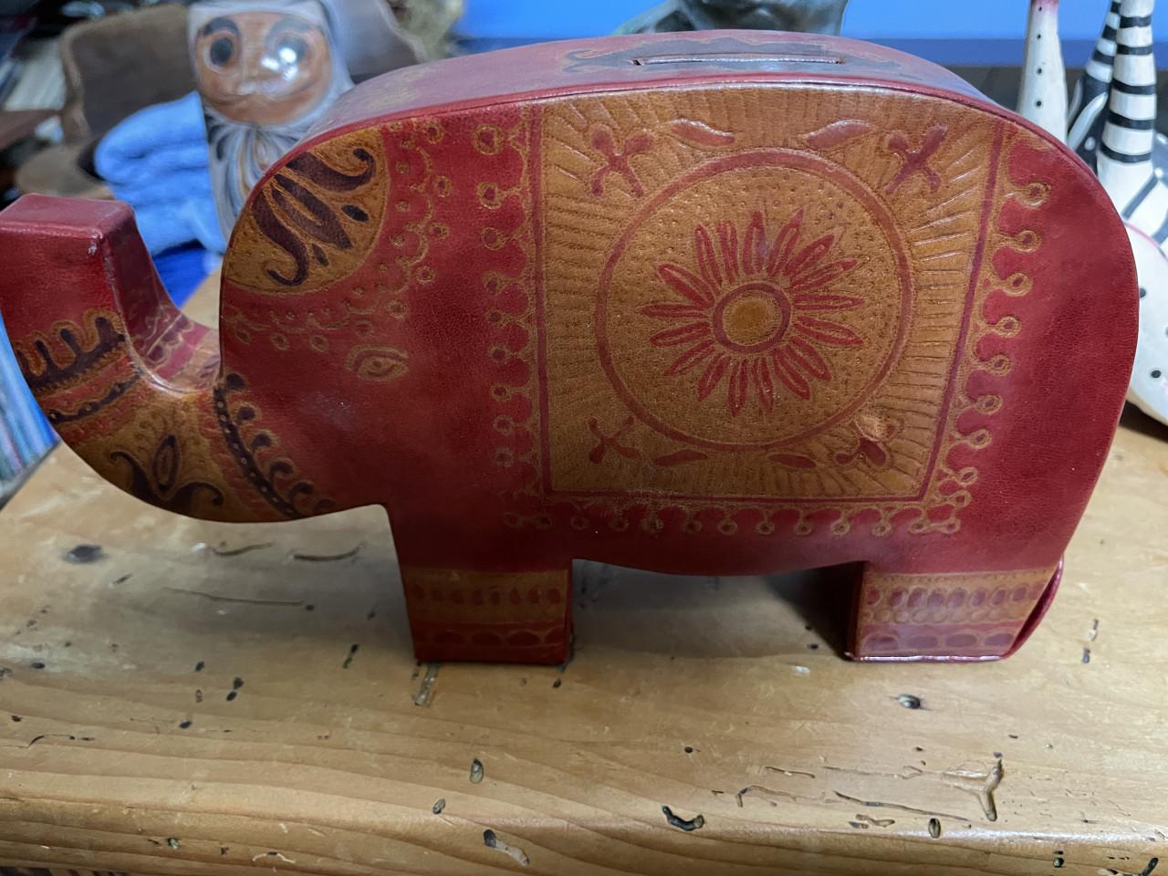 Leren spaarpot OLIFANT