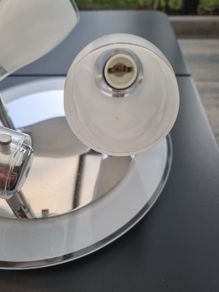 Plafond lamp van Philips.