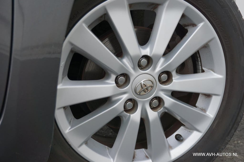 Toyota Auris 1.6-16v luna business