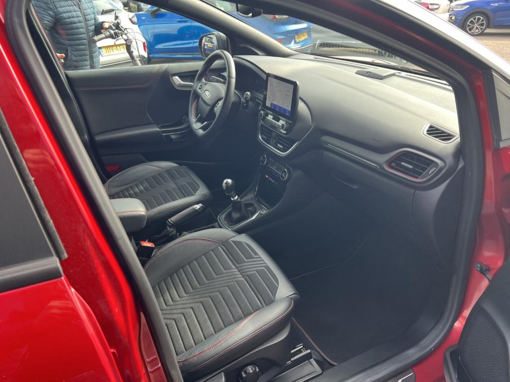 Ford Puma 1.0i ecoboost hybrid 155pk st-line x