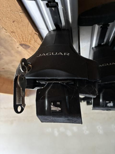 Dakdragers Volvo en Jaguar