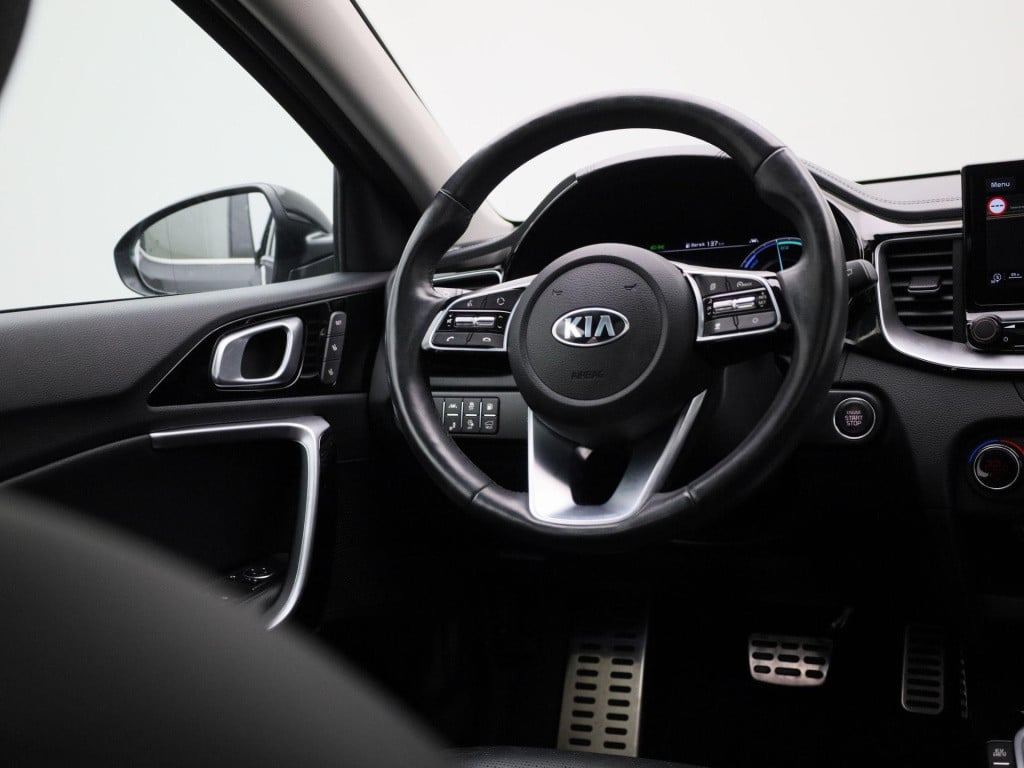 Kia Xceed 1.6 gdi phev executiveline | automaat | panoramadak | navigatie |