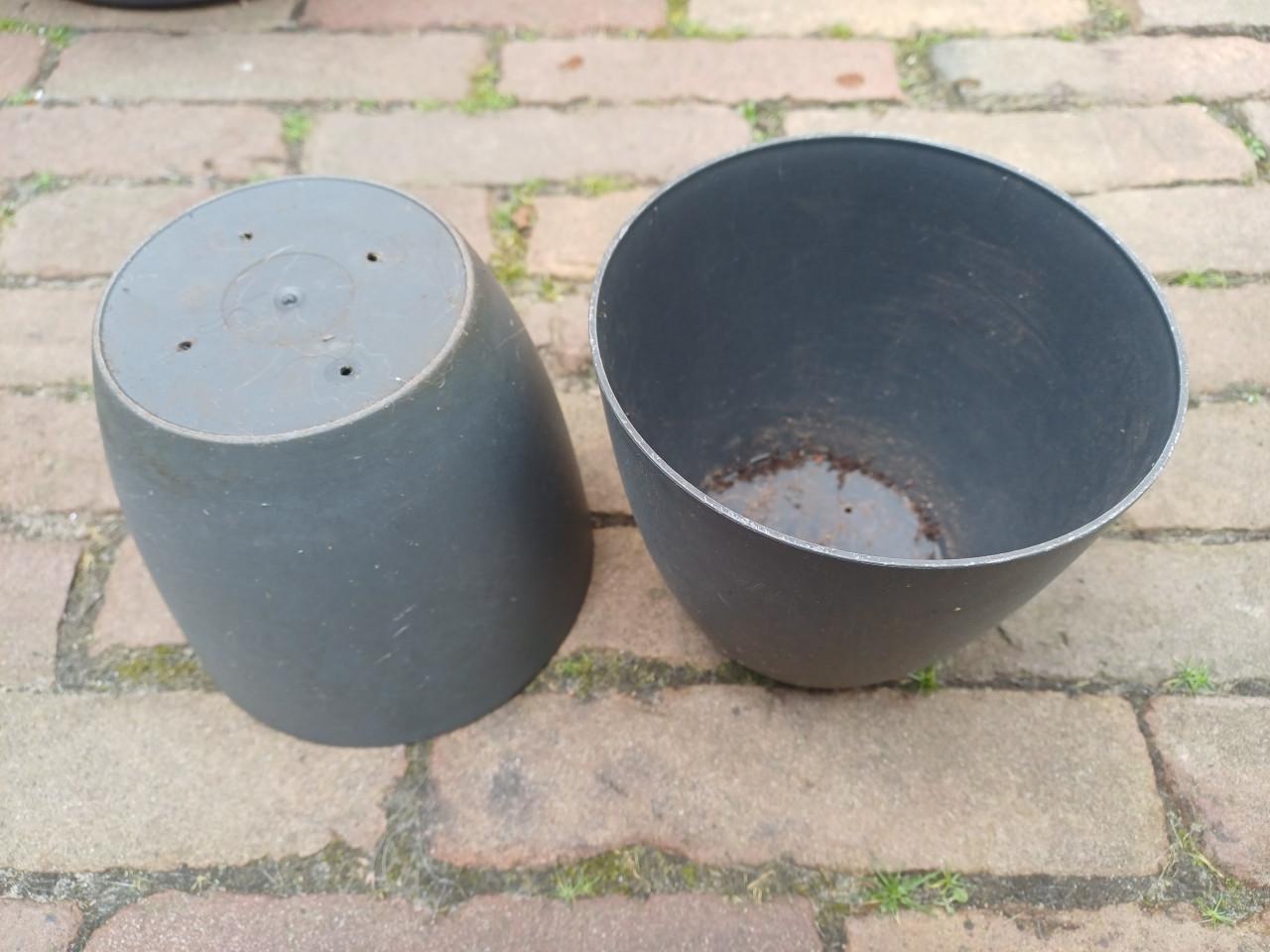 Diverse binnen/kweekpotten, inclusief mooie ELHO binnenpot Ø 27 cm