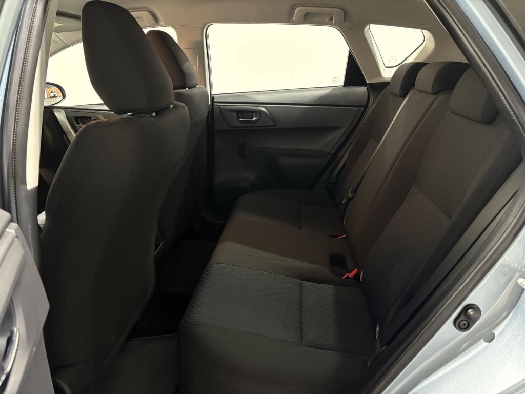 Toyota Auris 1.6 now | lage km-stand |