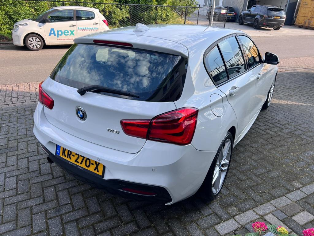 BMW 1 Serie 118i centennial high executive