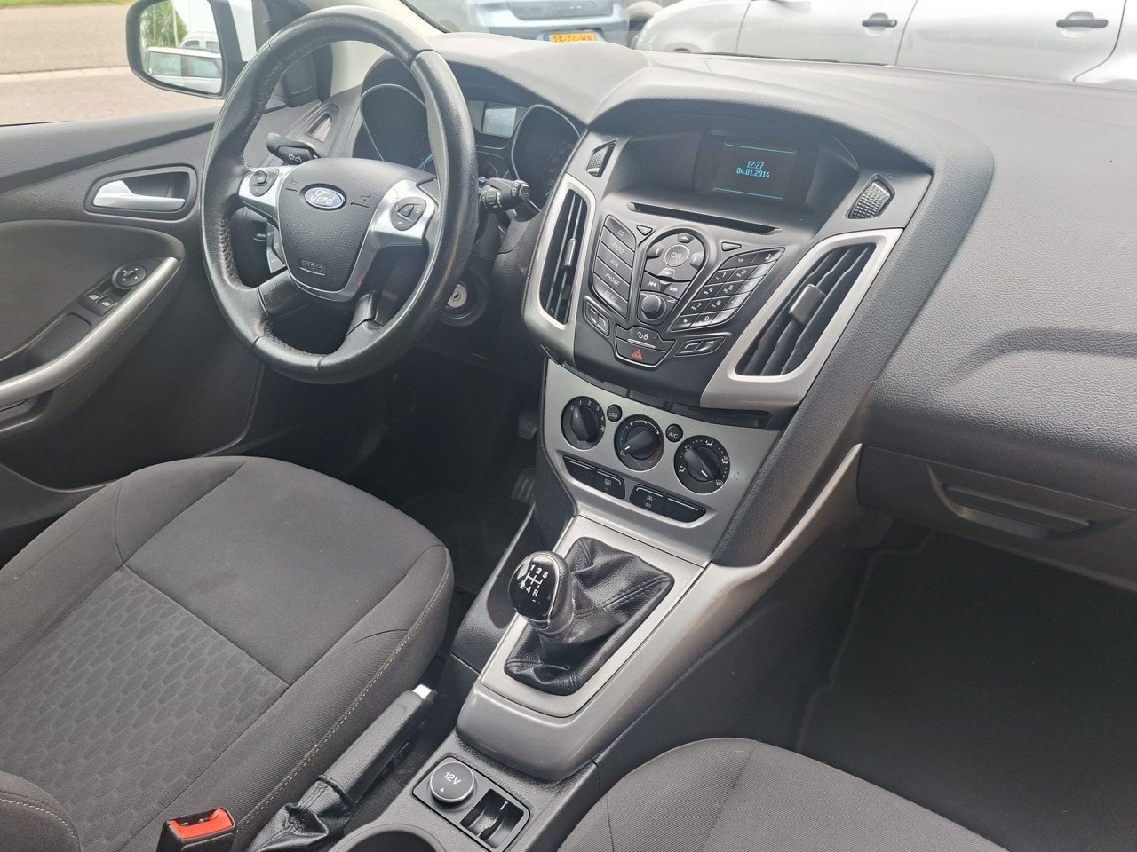 Ford FOCUS 1.0 Ecoboost Edition station bj:2014 airco lm-velgen