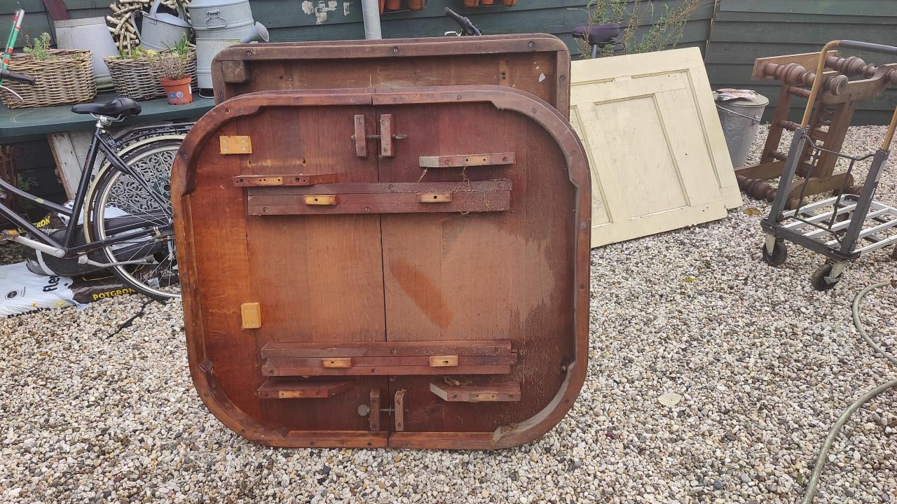 Eiken Salontafel en eettafel