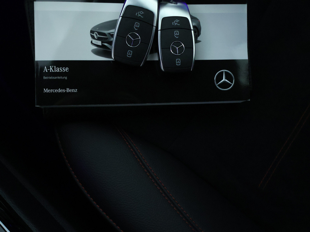 Mercedes-Benz A-Klasse 250 e amg line | amg line advanced plus | night pakk