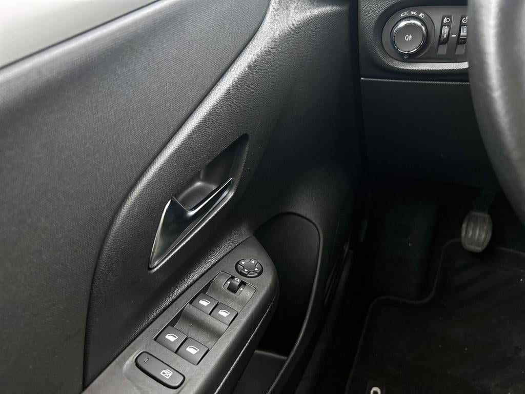 Opel Corsa 100pk edition | rijklaar | camera | apple carplay | lichtmetaal 