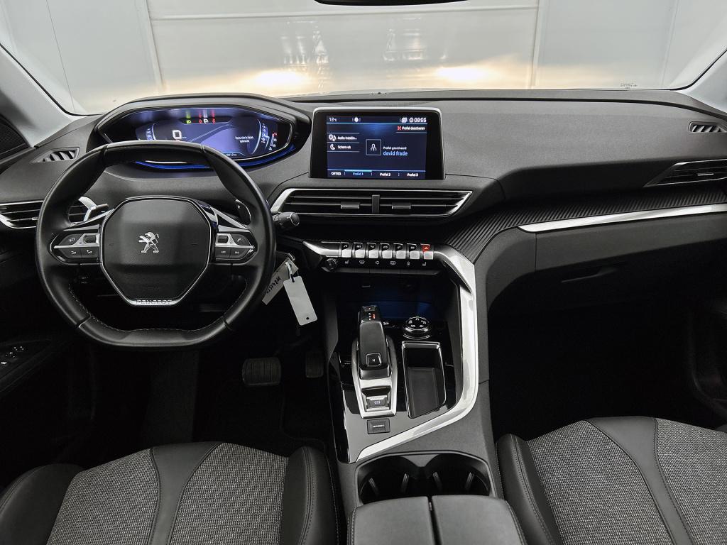 Peugeot 3008 1.2 puretech allure limited automaat | navigatie | grip contro