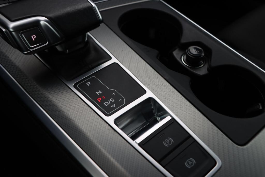 Audi A6 avant 45 tfsi business edition s-tronic 266pk