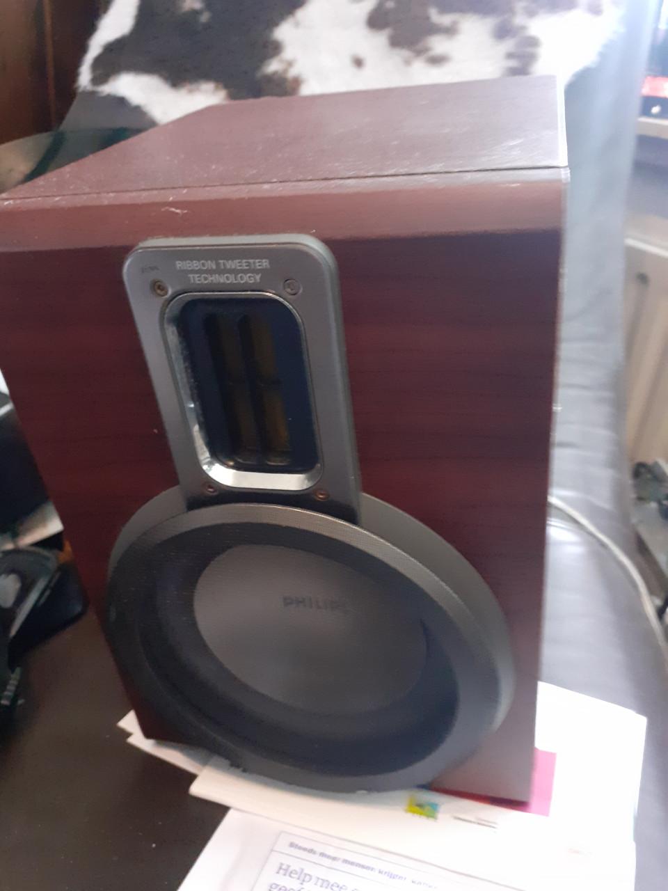 2 X Radio / Casette recorder met veel Casette bandjes