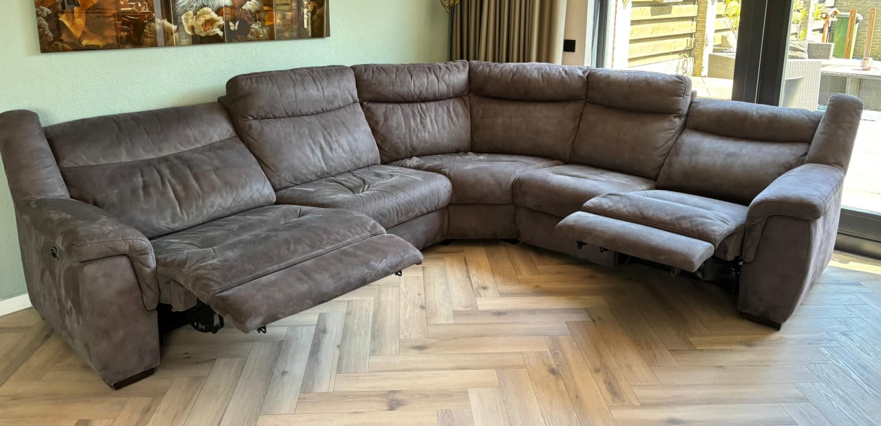 L-vormige elektrische relaxbank – microleder – nette staat