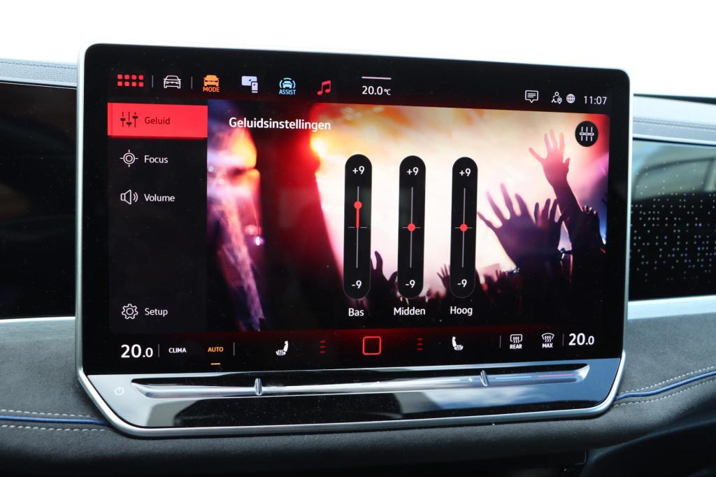 Volkswagen Passat variant 1.5 etsi r-line business dsg7 150pk ergo stoel | 