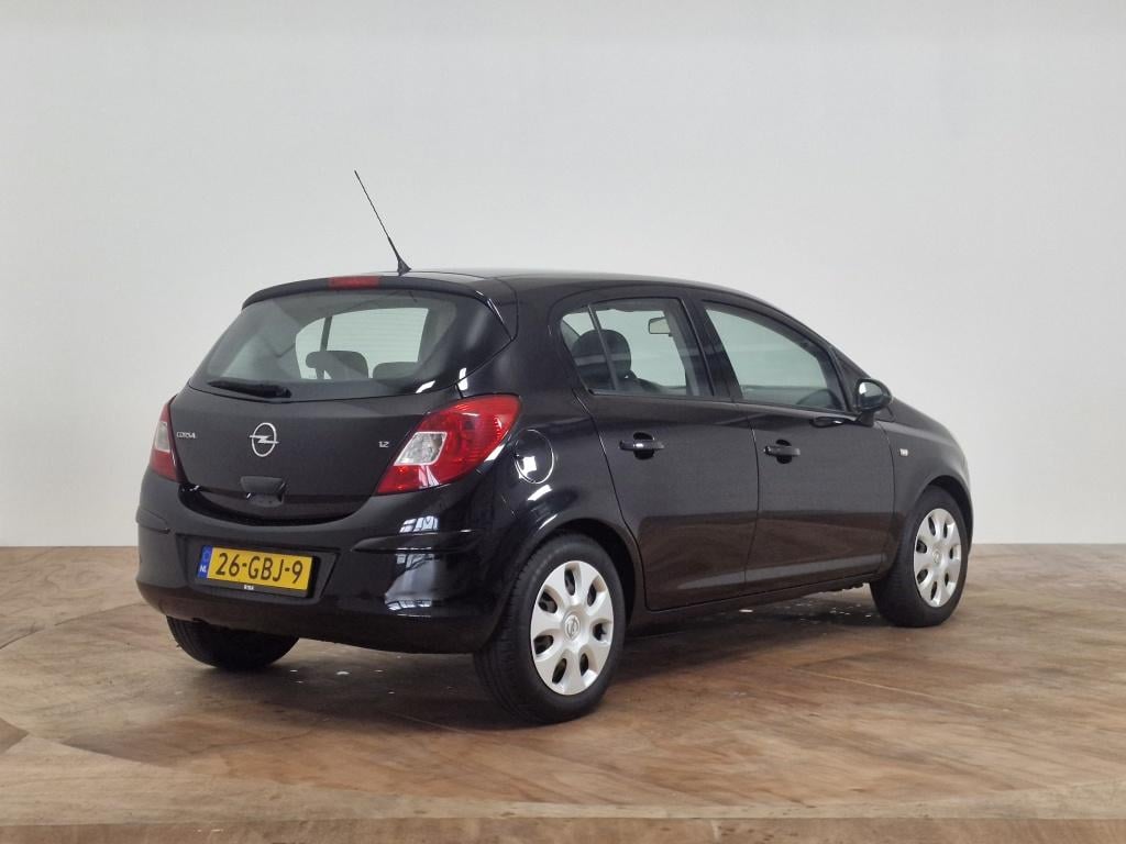 Opel Corsa 1.2-16v enjoy
