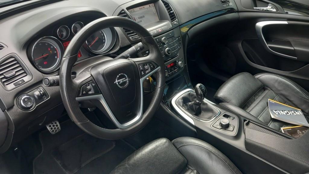 Opel Insignia 2.0 T Cosmo 4x4 220pk sedan 2008 airco leer 19inch i.z.g.st