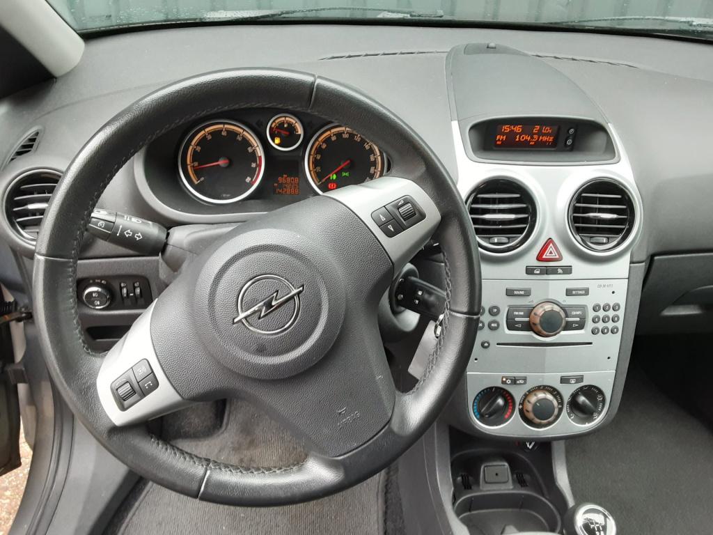 Opel Corsa 1.2-16v cosmo