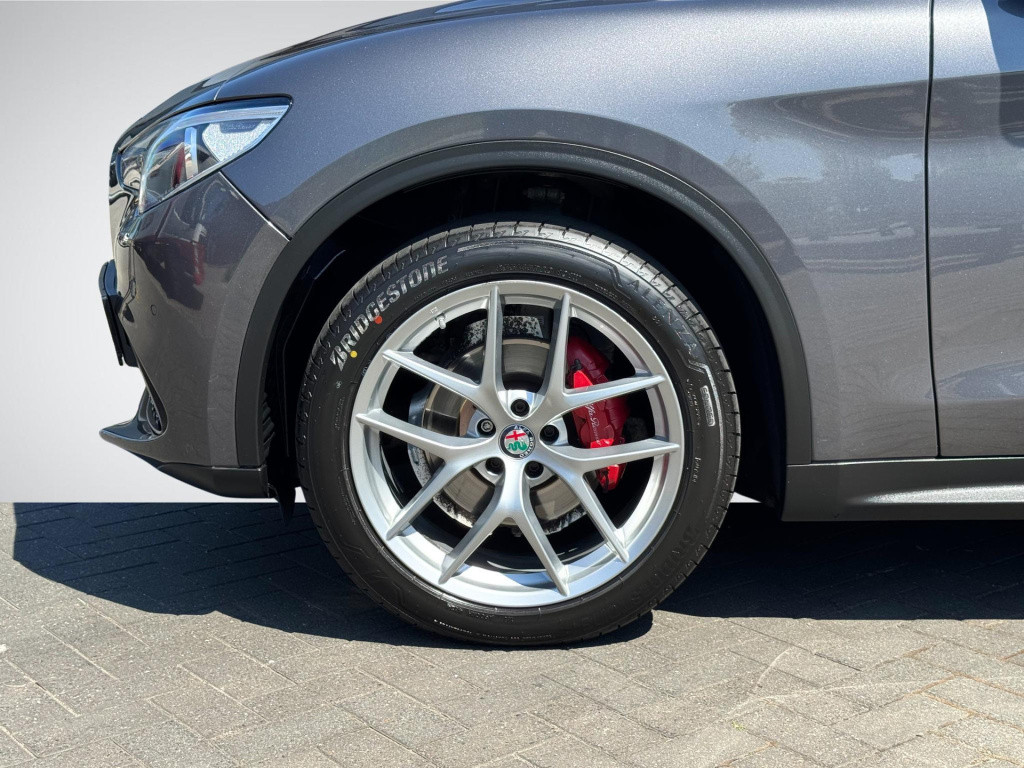 Alfa Romeo Stelvio 2.0 t awd super veloce interieur | trekhaak afneembaar |