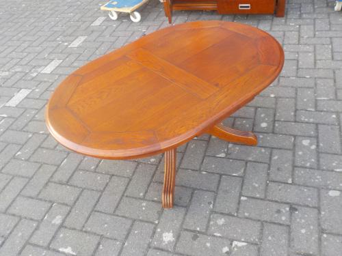 Zeer moie kwaliteit massieve salontafel in vrijwel nieuwstaat