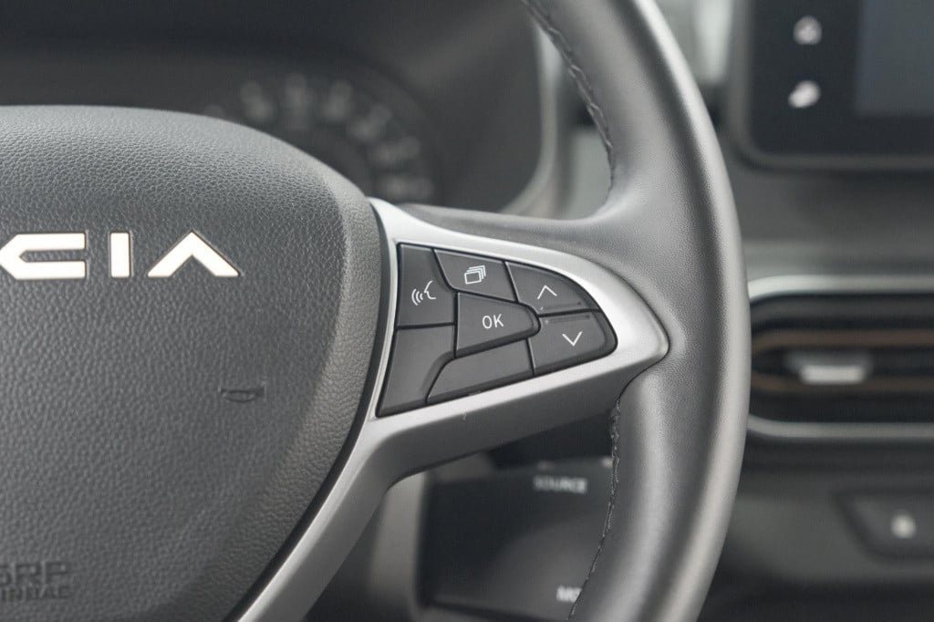 Dacia Sandero Stepway tce 90 extreme | camera | dodehoekdetectie | navigati