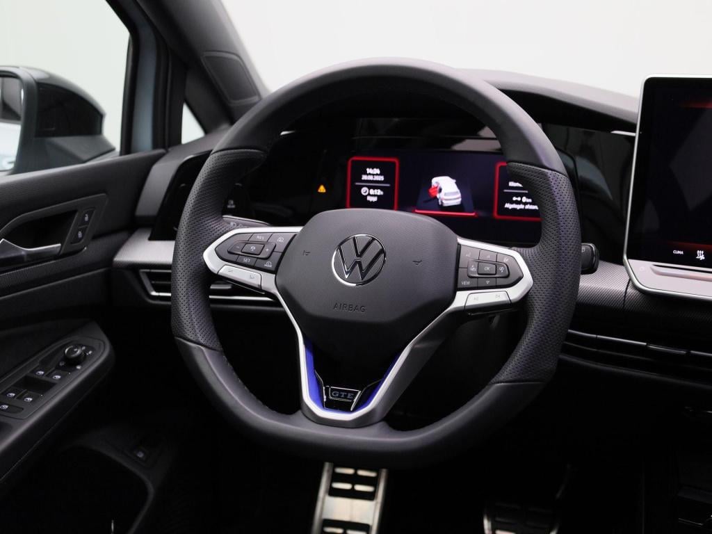 Volkswagen Golf 1.5 ehybrid gte | automaat | panoramadak | navigatie | appl