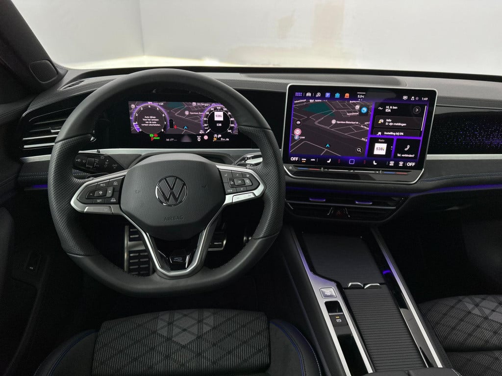 Volkswagen Passat r-line business variant (9) 1.5 110 kw / 150 pk e volkswa