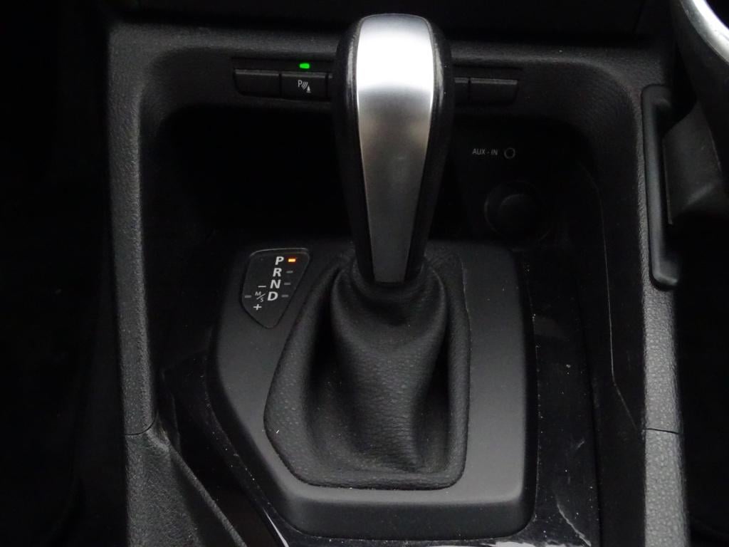 BMW X1 sdrive18i executive automaat | leder | bluetooth