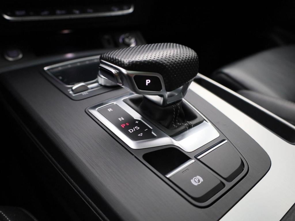 Audi Q5 55 tfsi e quattro competition | s- line | panoramadak | bang & oluf