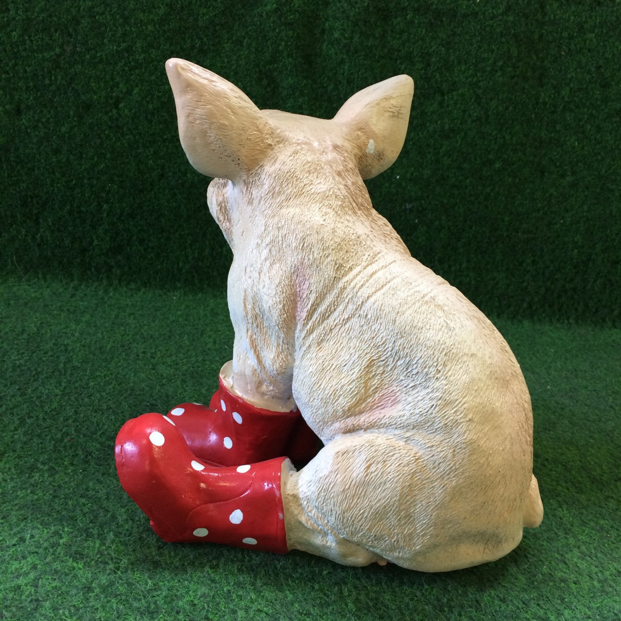 Varken zittend met rode laarzen polkadot groot