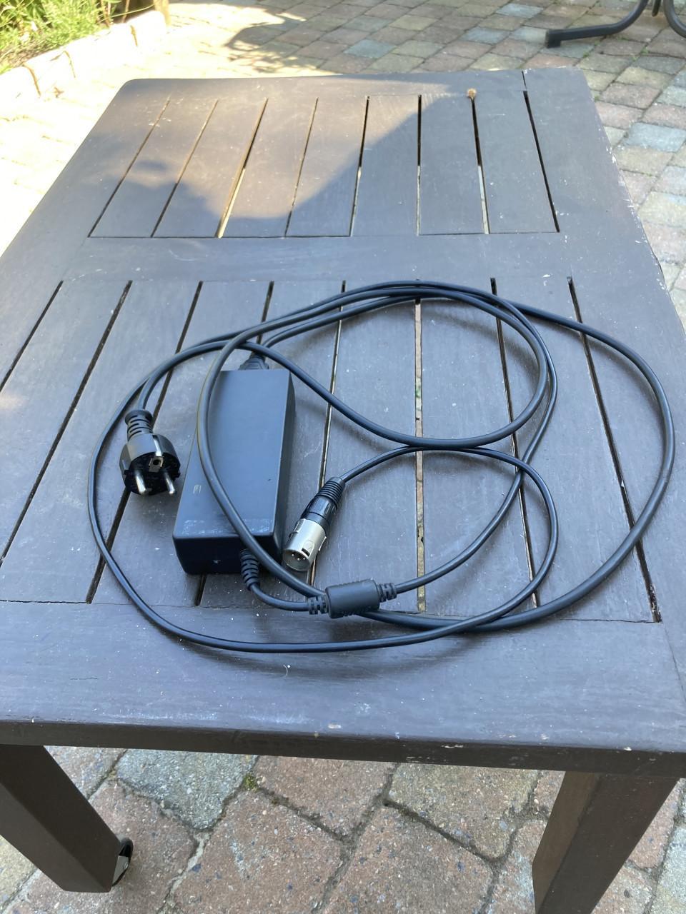 GEVRAAGD Elektrische -fiets GIANT -Twist mag met DEFECT