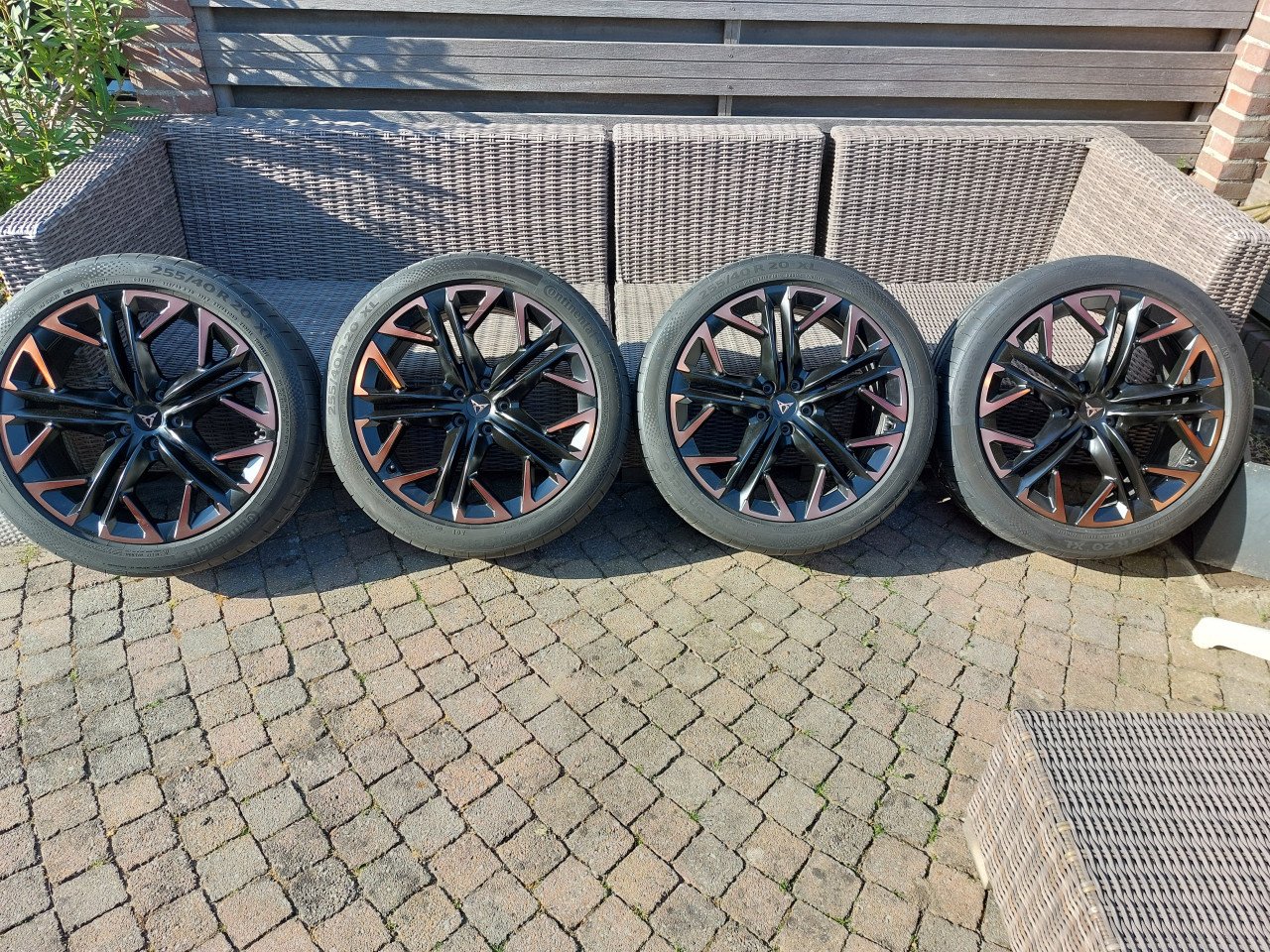 Nieuwe originele CUPRA Terramar velgenset met banden