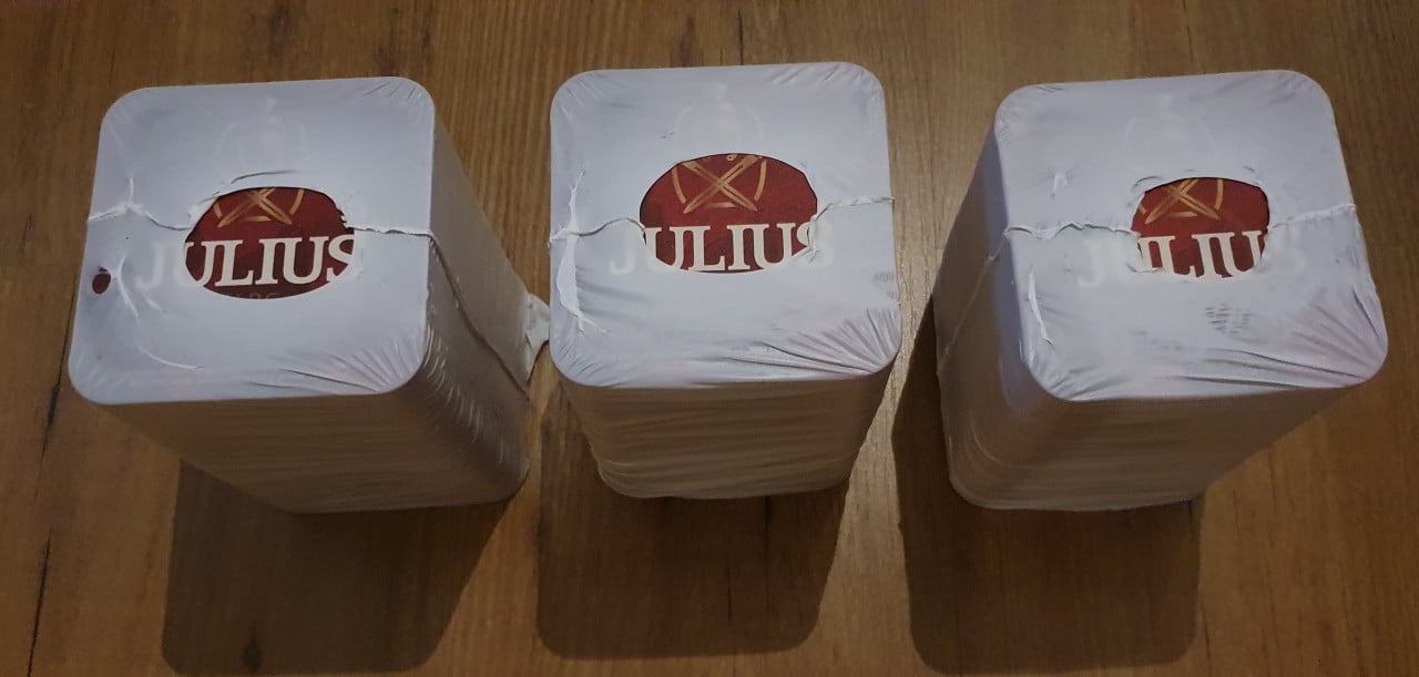 6 Julius bierglazen + 300 viltjes + 8 plastic tafelkaartjes Promo