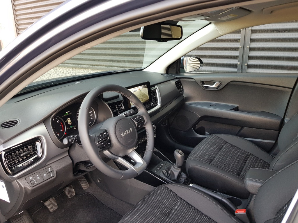 Kia Stonic mhev dynamicplusline 100pk