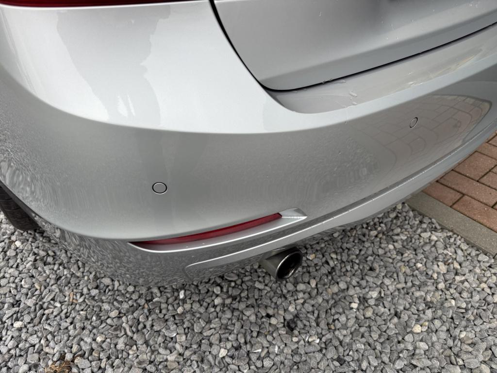 BMW 3-serie 320i 184pk executive sportline sedan