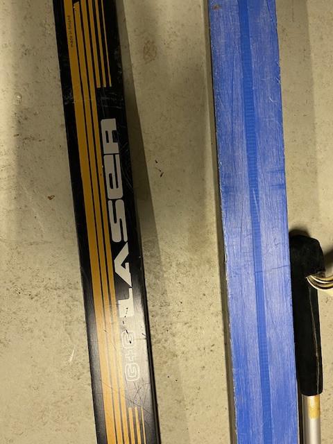 Langlauf ski's met stokken