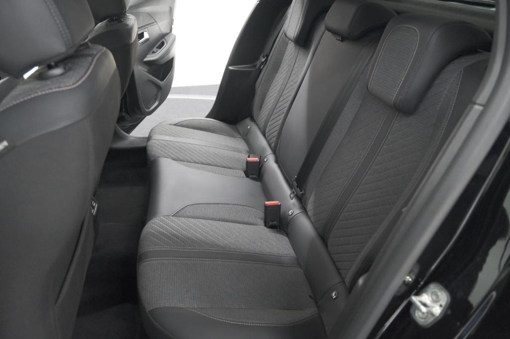 Peugeot 208 puretech 100 allure | apple carplay | parkeersensoren | climate